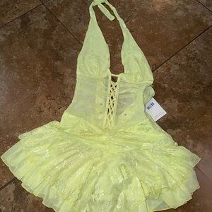 Backless Halter Ruffle Mini Dress - Neon Yellow